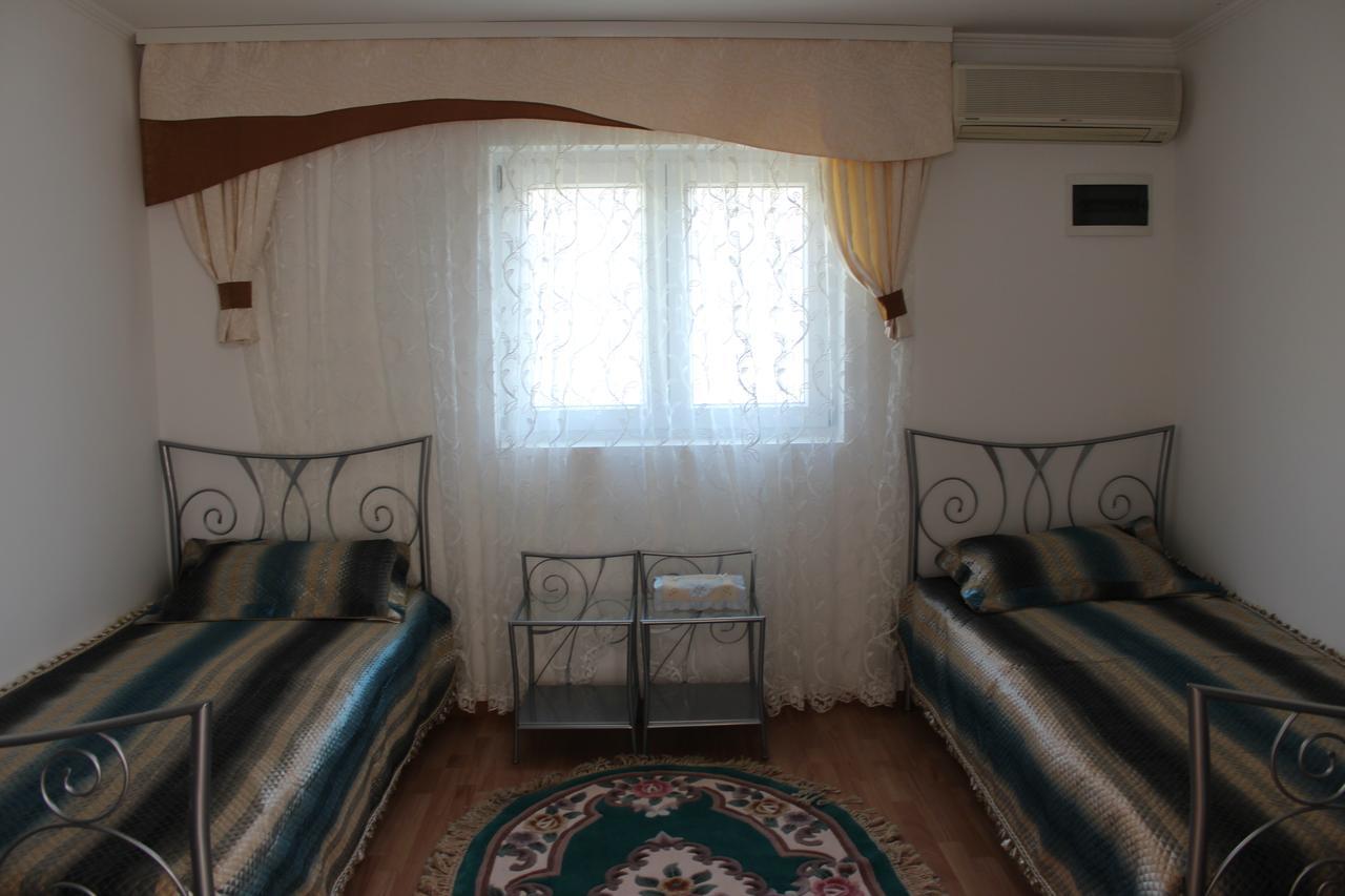 Lilac Apartahotel 3*