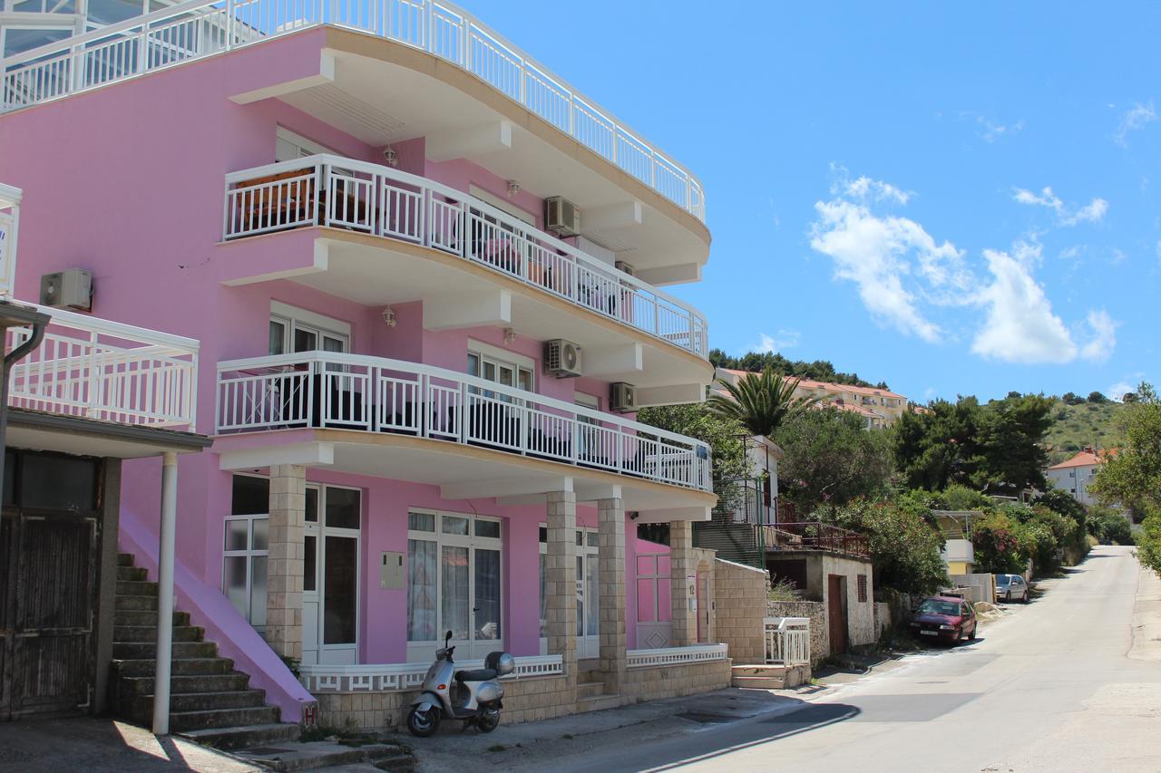 Lilac Aparthotel 3*